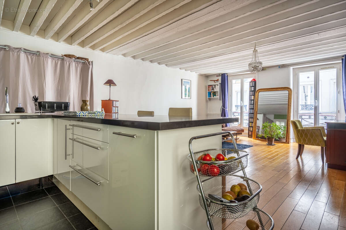 Appartement à PARIS-11E