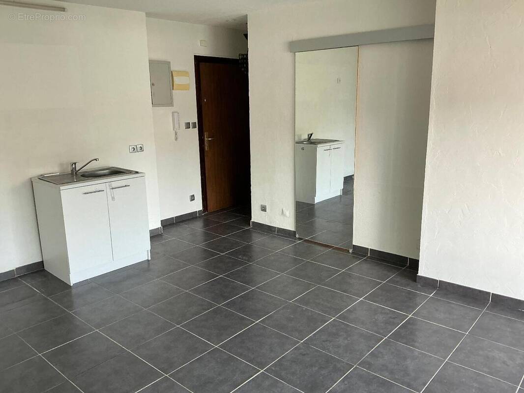   - Appartement à ANTIBES