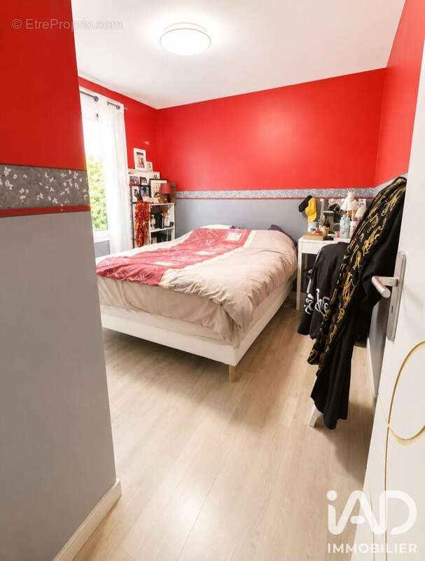Maison 118 m² à Saint-Andre-De-Cubzac  - photo 6
