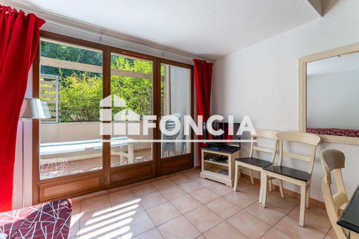 Appartement à BARJAC