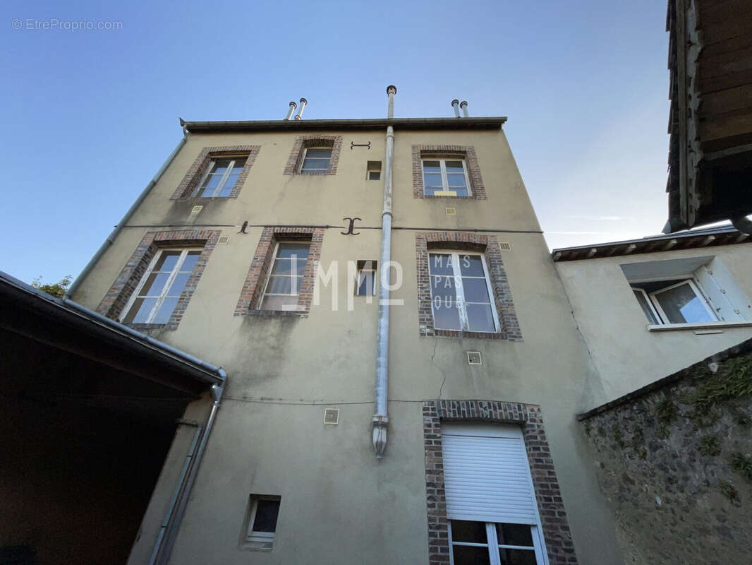 Appartement à SAINT-CALAIS