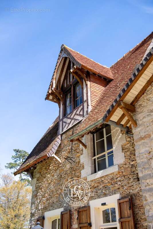 Maison à CHAMPEAUX
