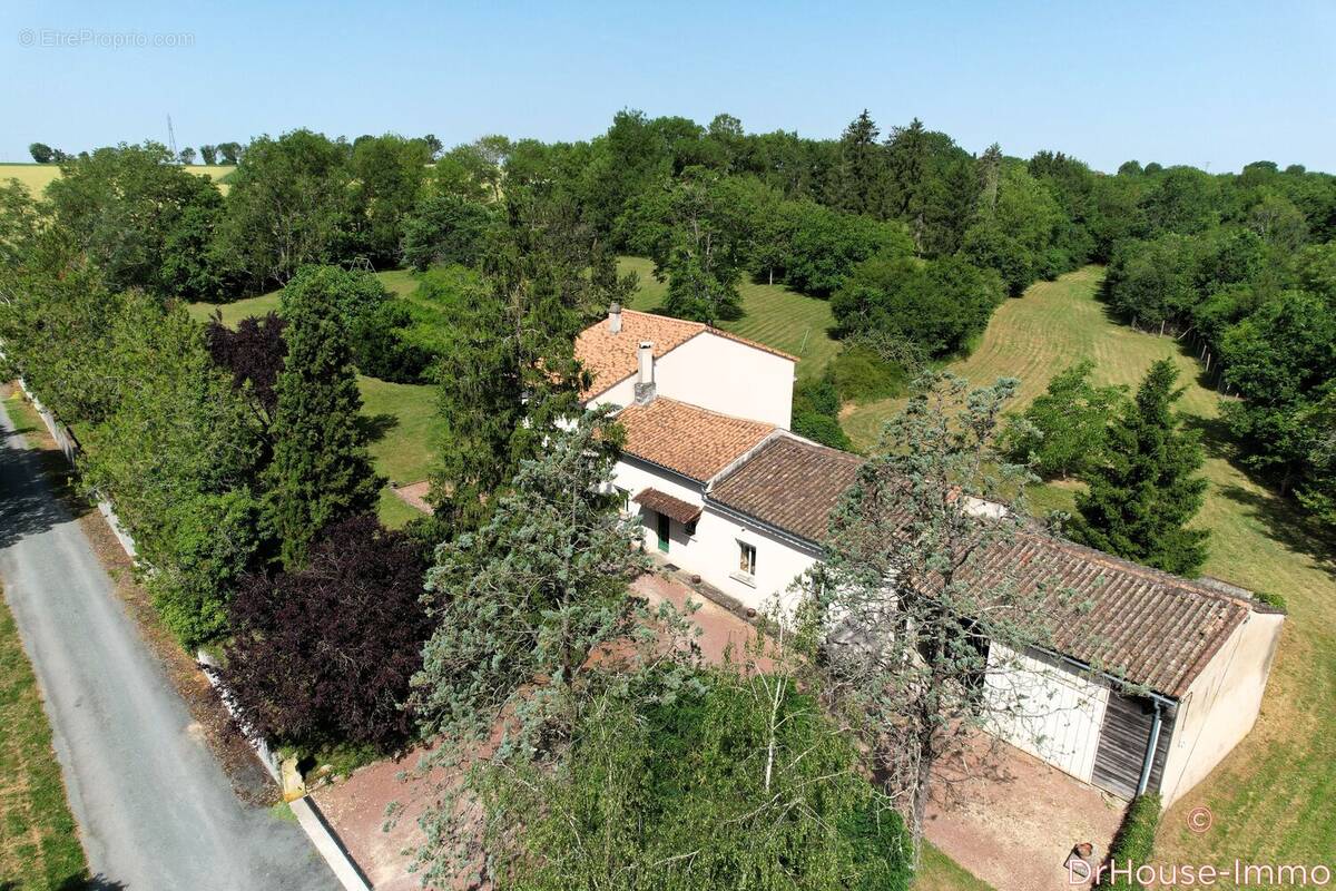 Maison à CELLES-SUR-BELLE