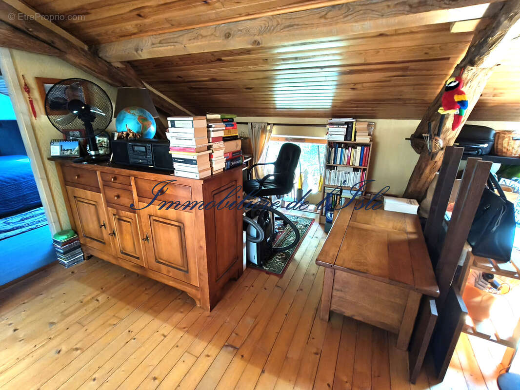 Campagne perigourdine, maison en pierre + gite sur 8000 m2 - photo 17