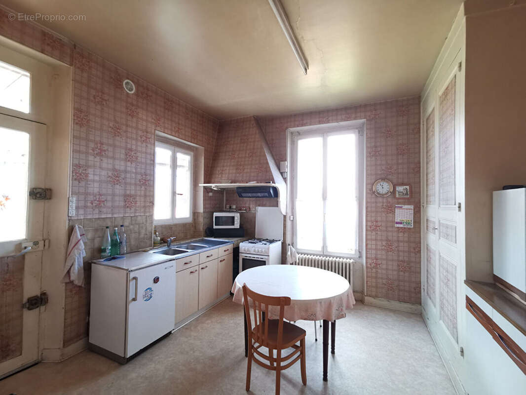 Maison à BROU