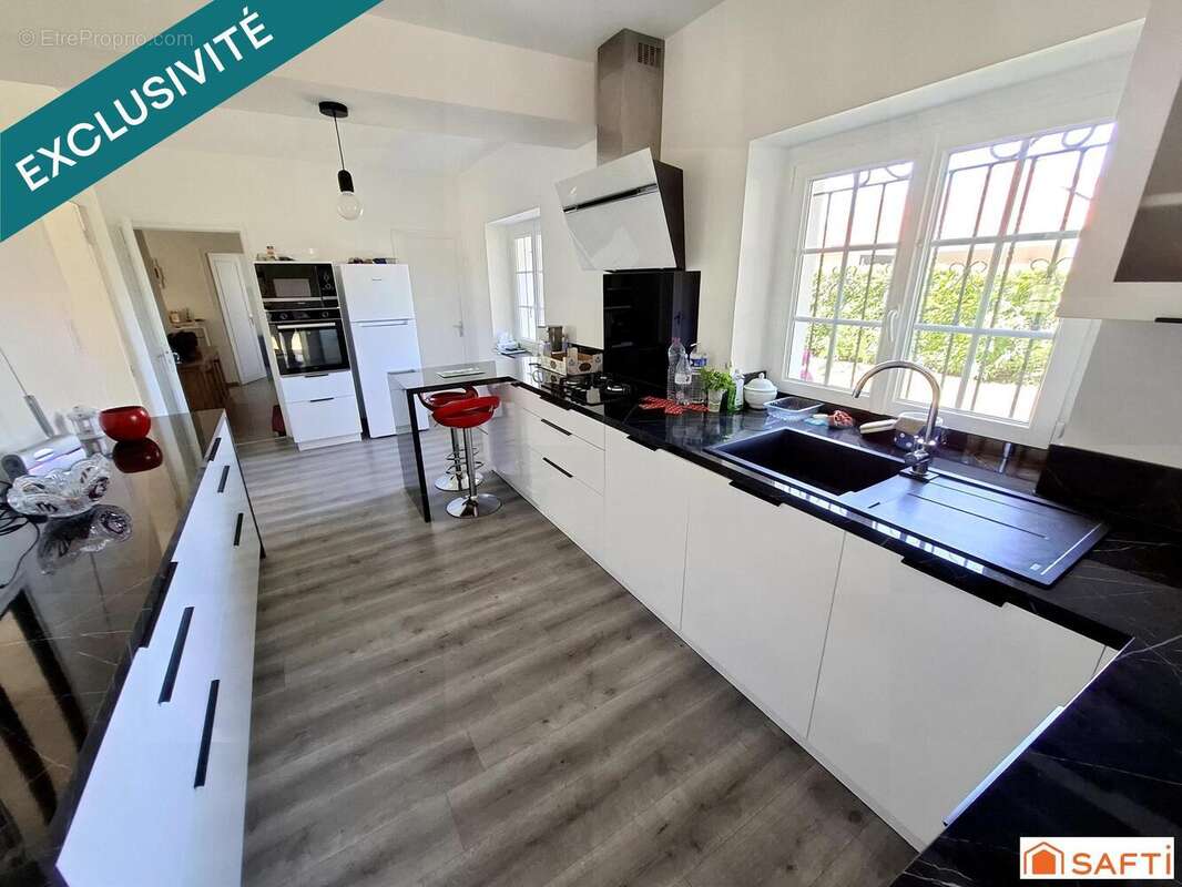 Maison 180 m² à Navarrenx  - photo 9