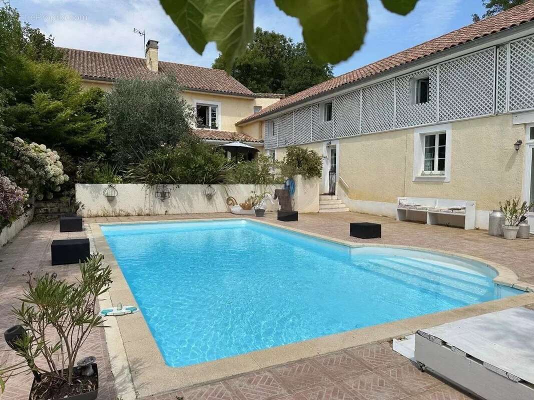 Maison à FRANQUEVIELLE