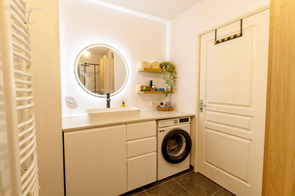 Appartement à MONTBONNOT-SAINT-MARTIN