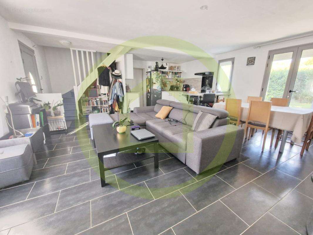 Maison à PONTAULT-COMBAULT