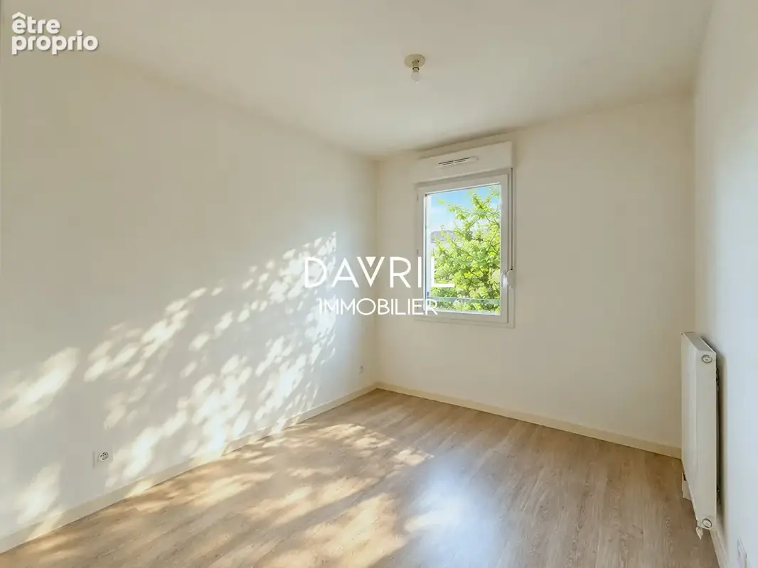 Eragny appartement  f3 avec terrasse et ascenseur "résidence central square " à deux pas des gares rer commerces & écoles! - photo 10