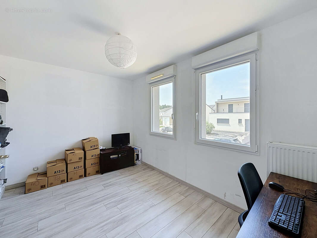 Maison individuelle F5 de 106,71 m2   3 chambres   Terrasse   Jardin   Garage - photo 9