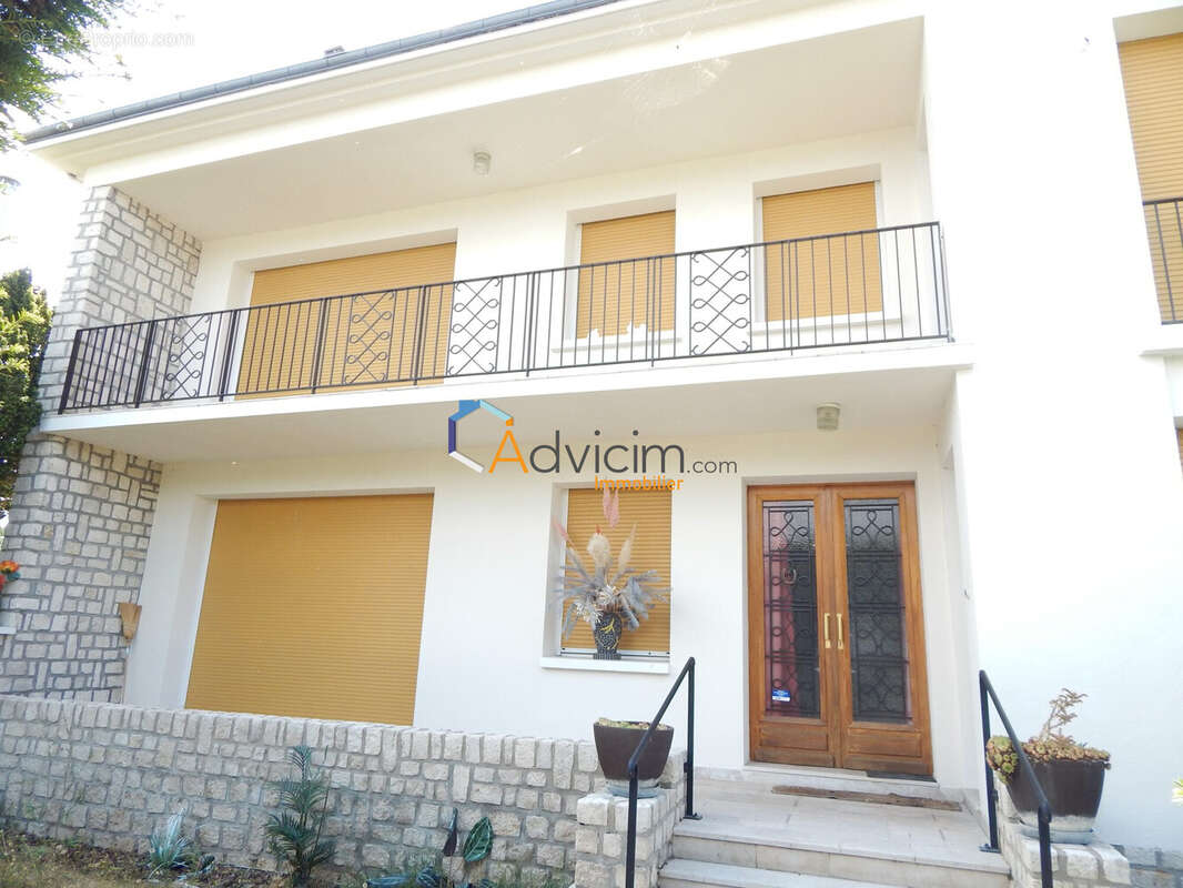 Maison 298 m² à Amilly  - photo 3