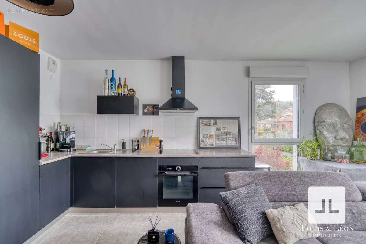 Appartement à NEUVILLE-SUR-SAONE