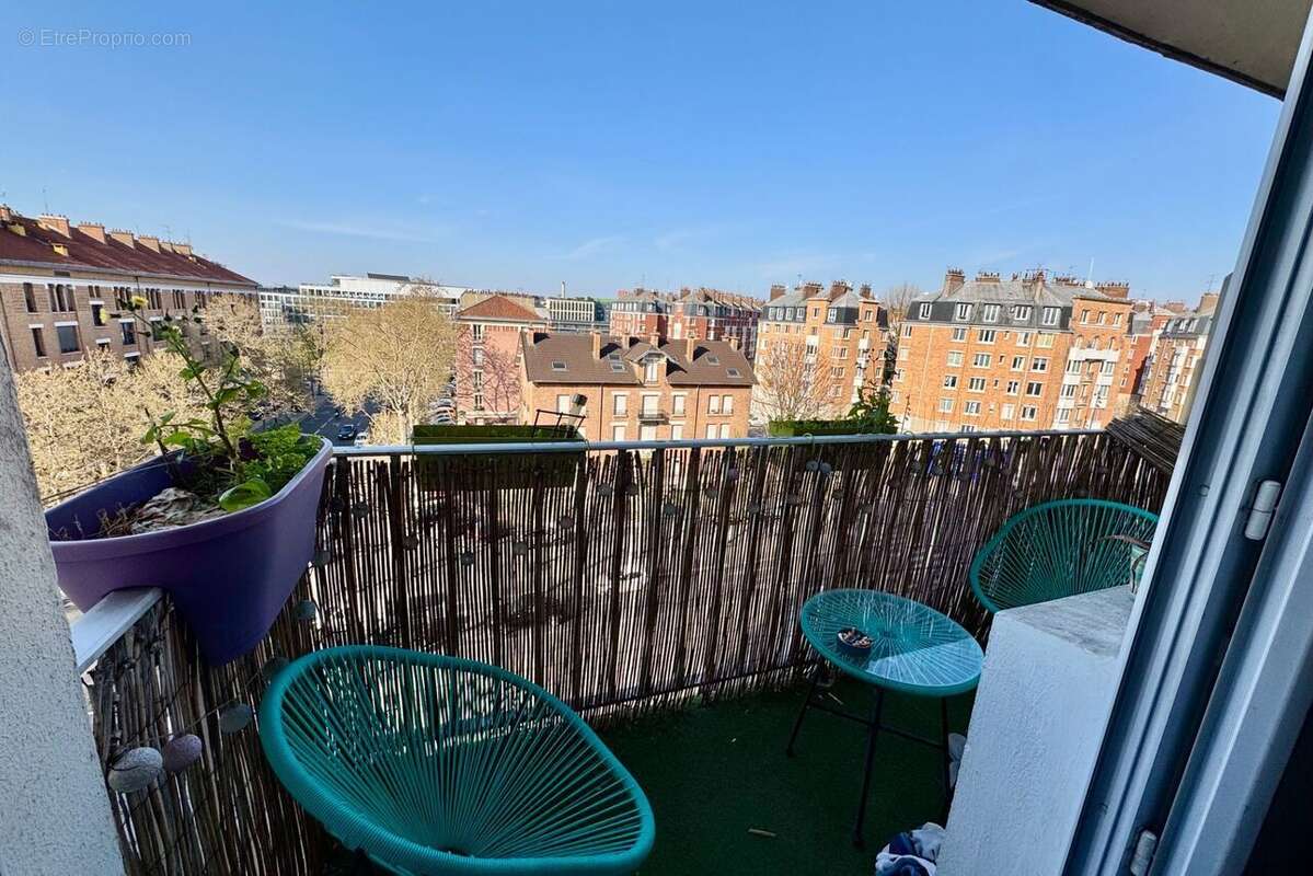Appartement à PARIS-17E