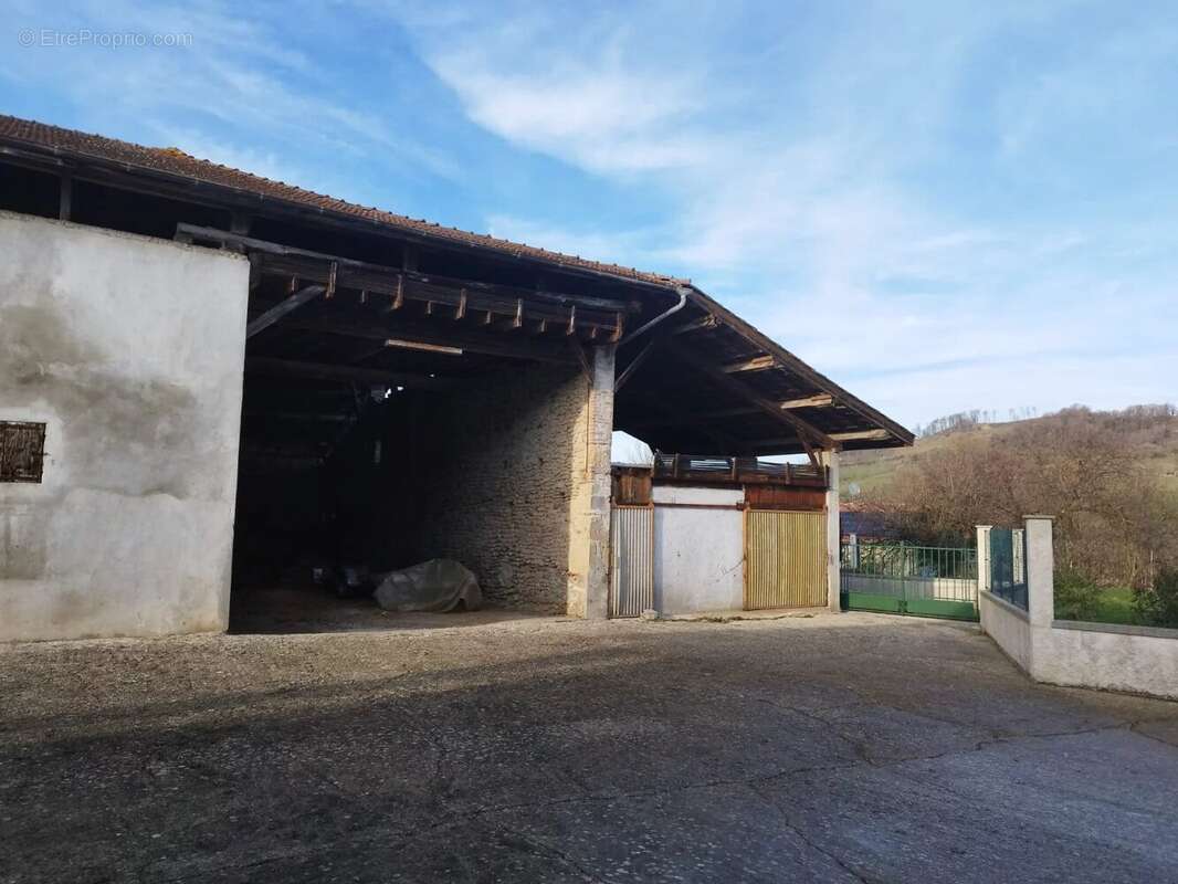 Maison à CHEVRIERES