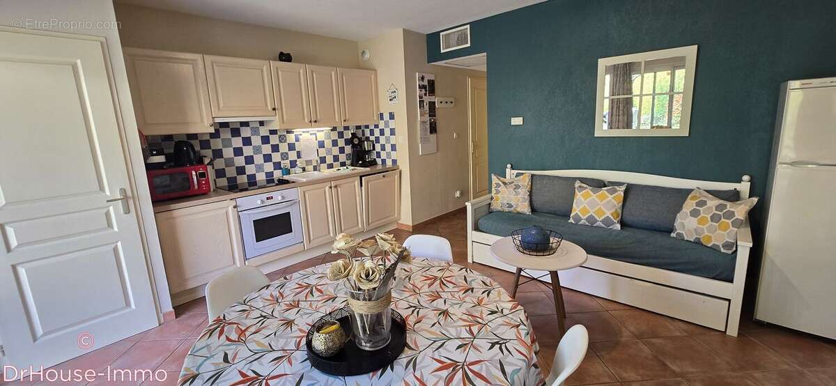 Appartement à GREOUX-LES-BAINS