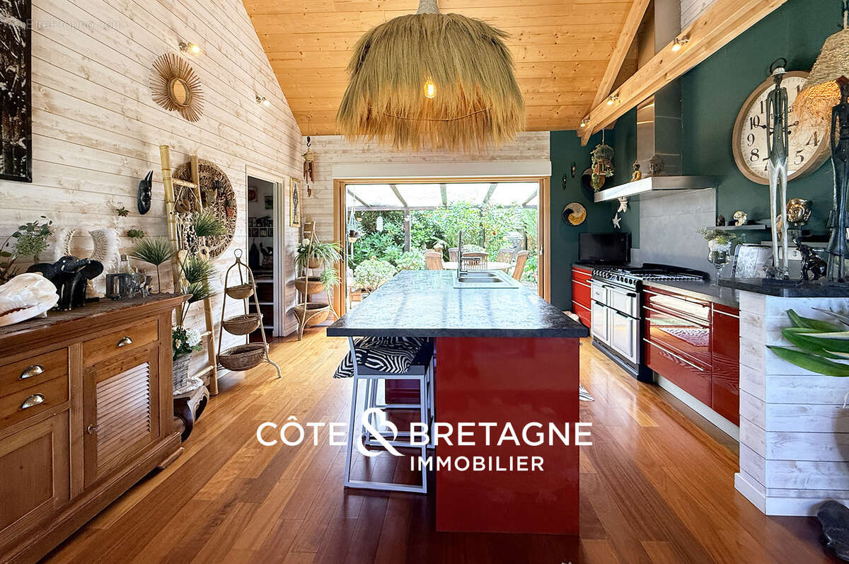 Propriété d'architecte d'exception sur la côte de granit rose  réf : 2026116 - photo 6