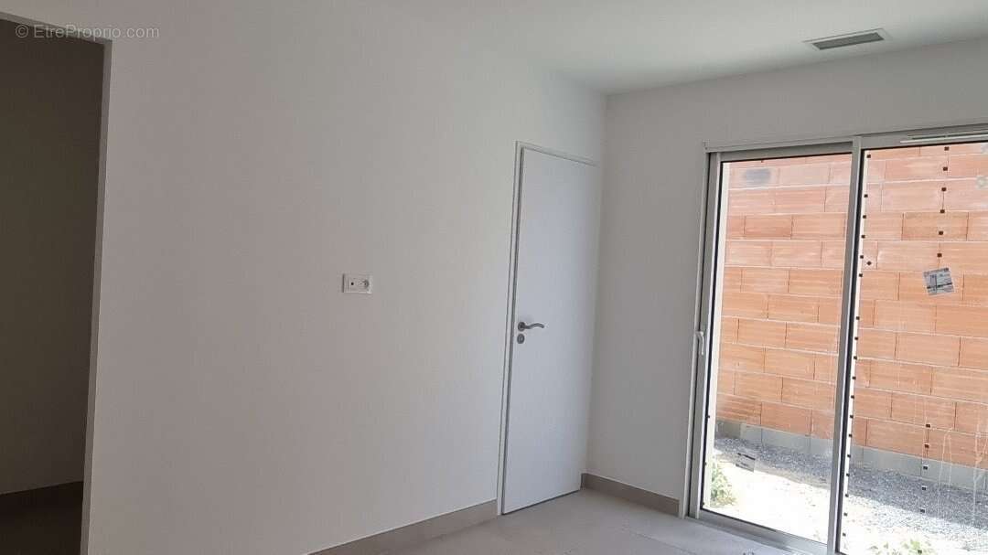 Vivre au calme, proche de tout  Villa neuve 100 m² à Nissan-lez-Enserune - photo 2