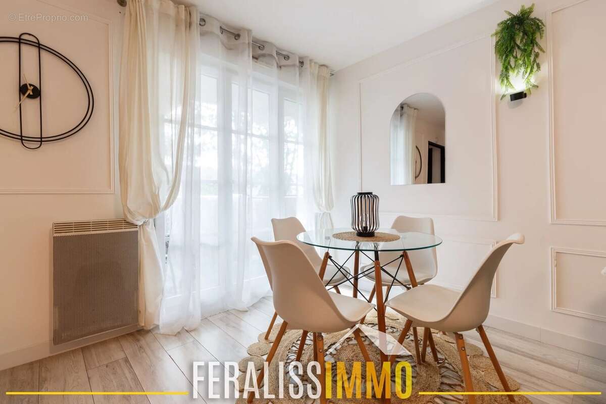 Appartement à VAUREAL