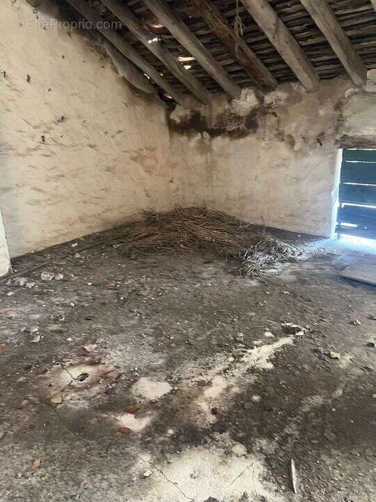 Maison a renover au centre du charmant village de PAVANT - photo 25