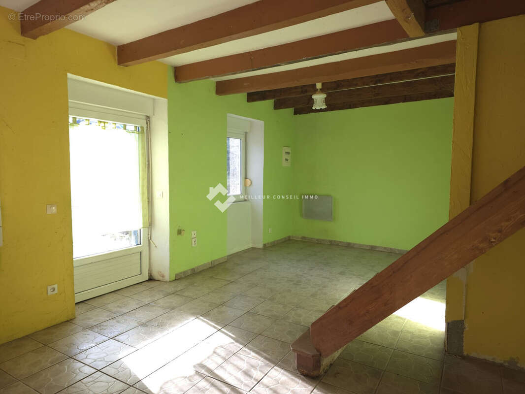 Maison à LA HARMOYE