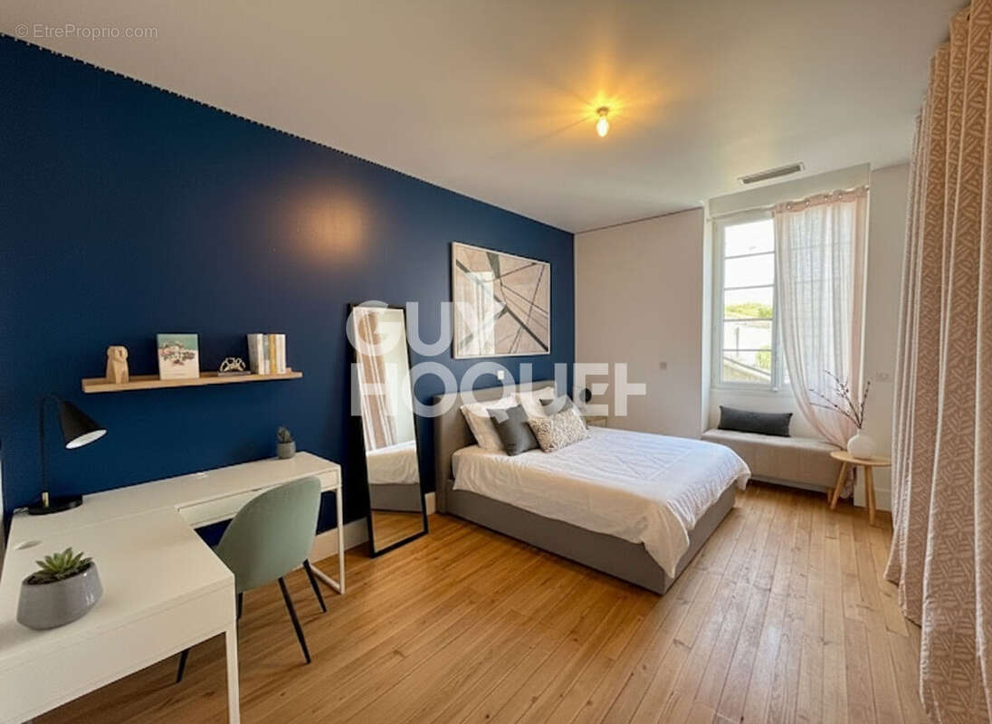 Maison à SAINT-MEDARD-D&#039;EYRANS