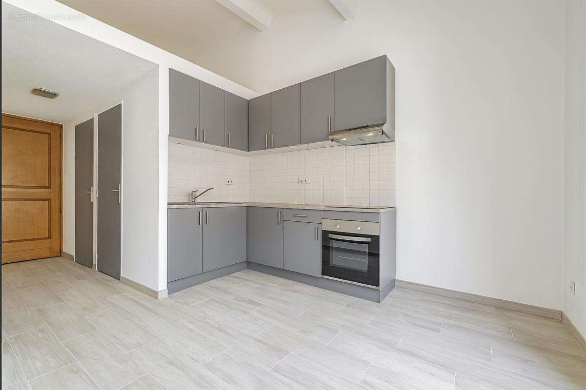 Maison à AURIBEAU-SUR-SIAGNE