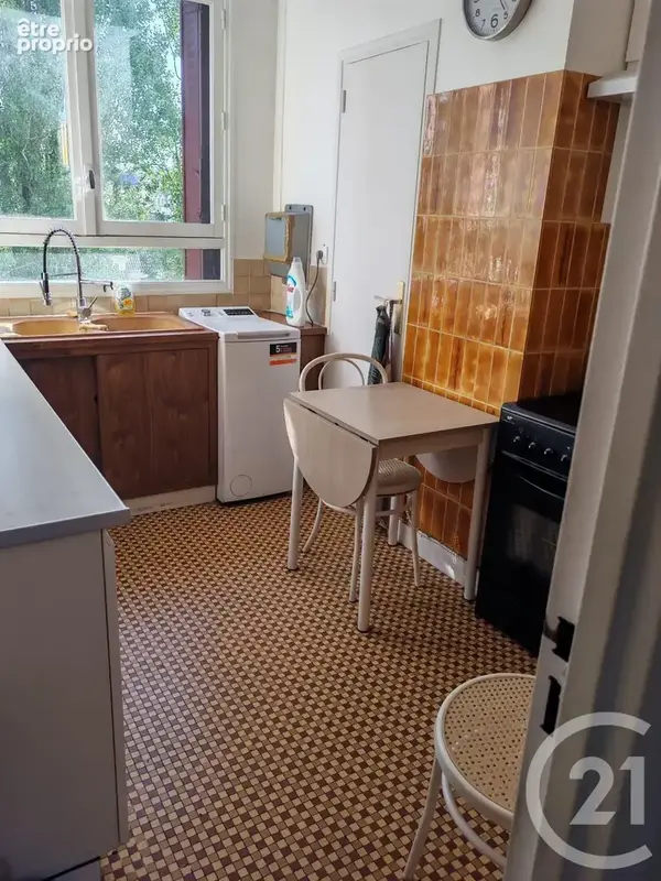 Appartement 5 pièces 97 m² à vendre à Garges-Les-Gonesse (95140) - photo 3
