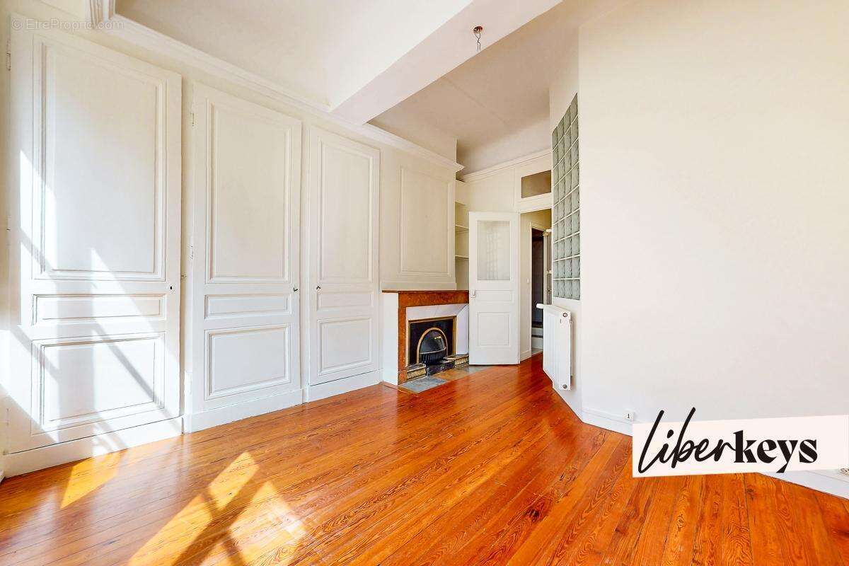 Appartement à LYON-1E