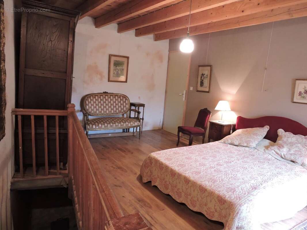 Maison à SAINTE-CROIX