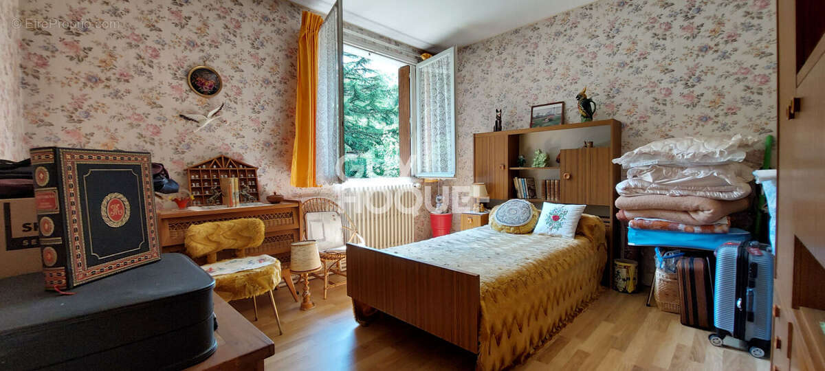 Maison à MEZIERES-SUR-SEINE