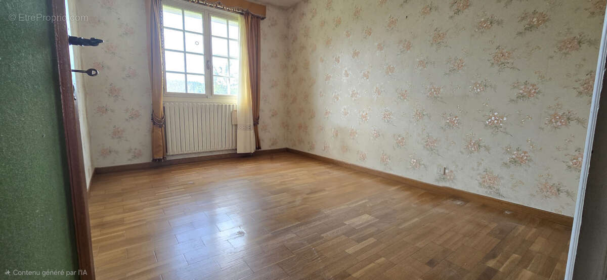 Maison à DUNIERES