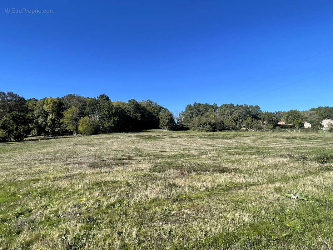 Terrain à VILLAMBLARD