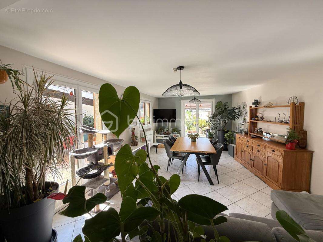 Maison sans travaux t4 104m2 - 3 chambres - jardin & garage proche centre ville - photo 4