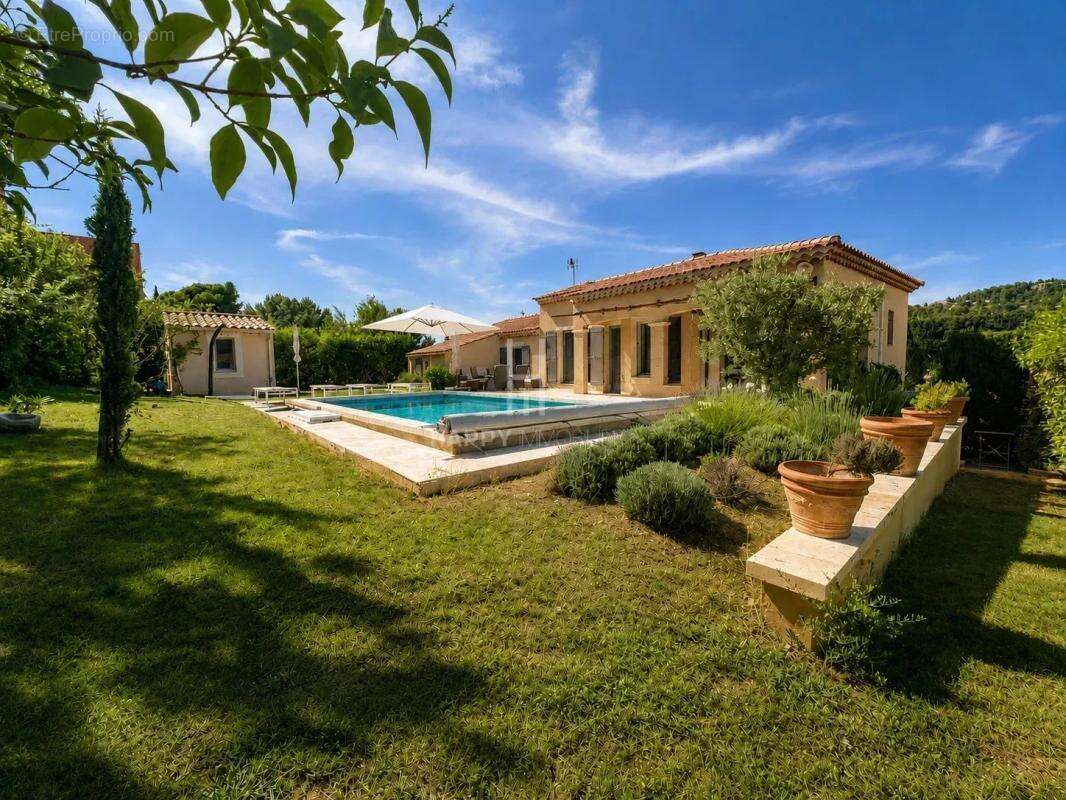Maison à MAUSSANE-LES-ALPILLES