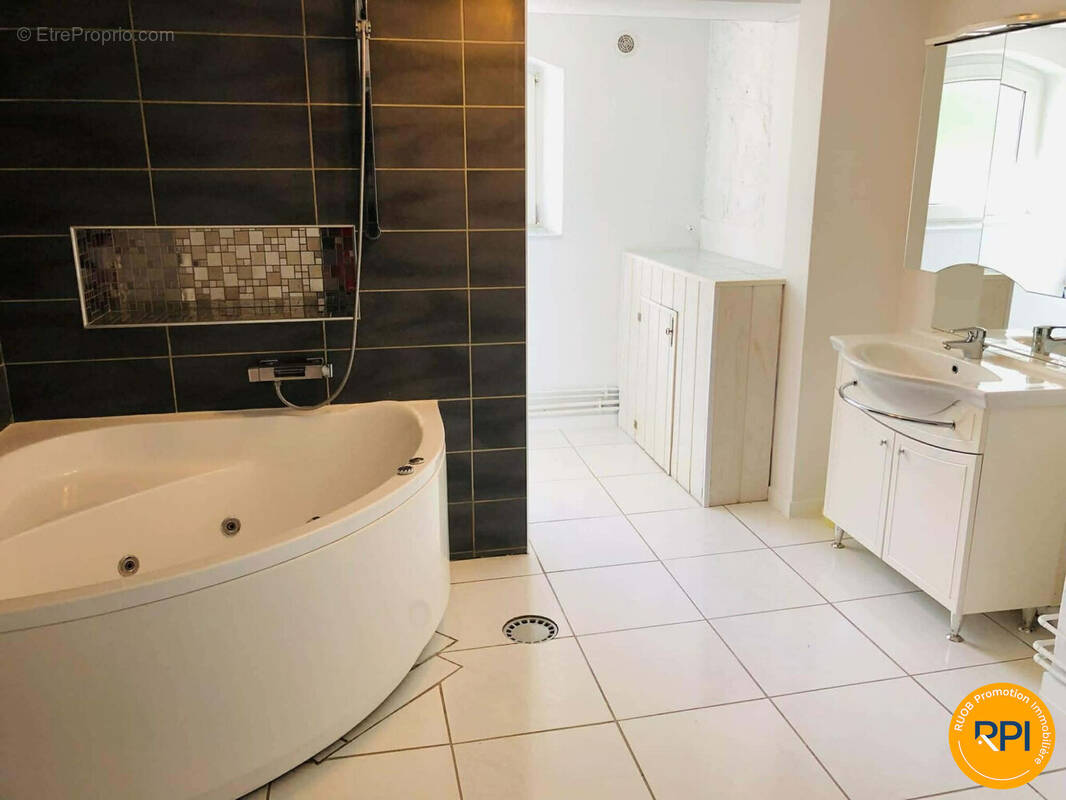 Appartement à BEHREN-LES-FORBACH