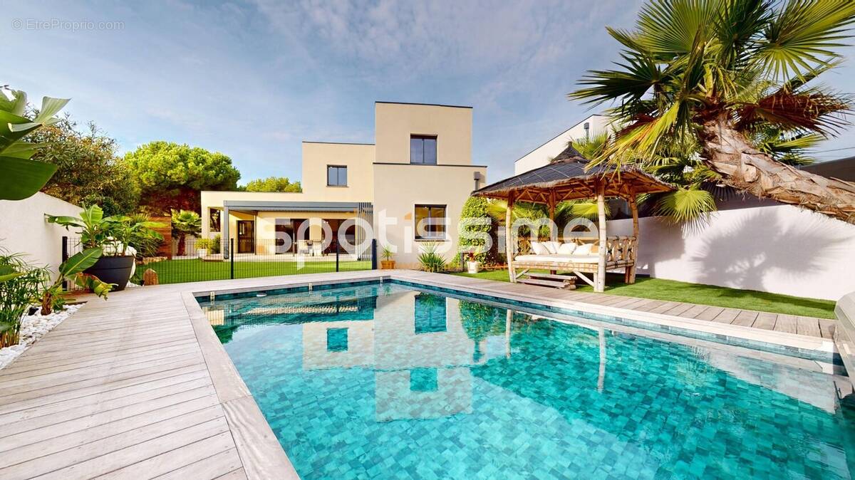 Maison à AGDE