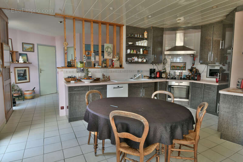 Maison à TONNAY-CHARENTE