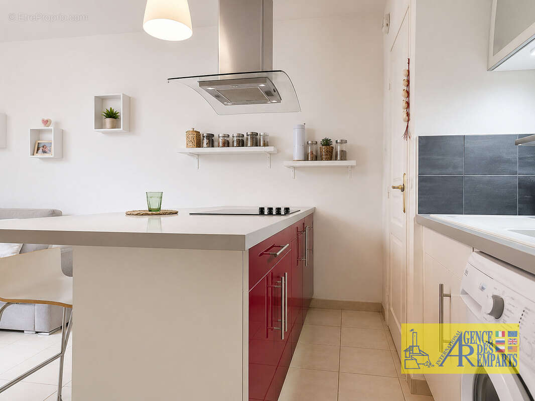 Appartement à VALLAURIS