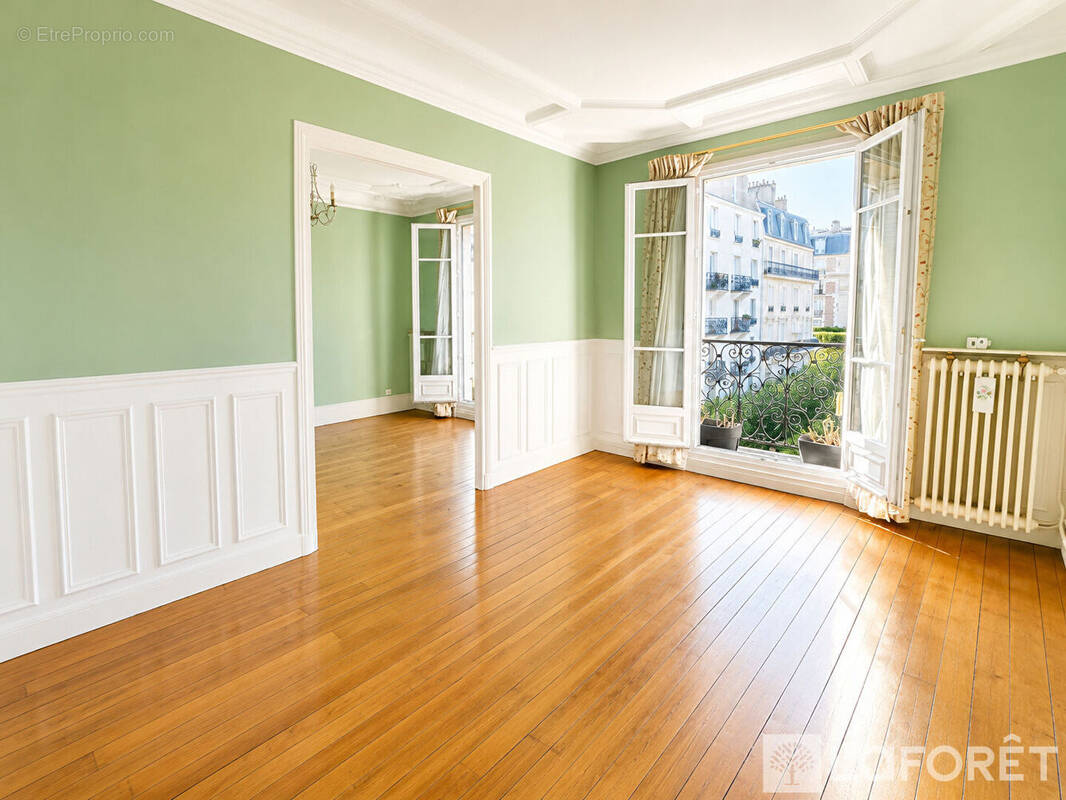 Appartement à LEVALLOIS-PERRET