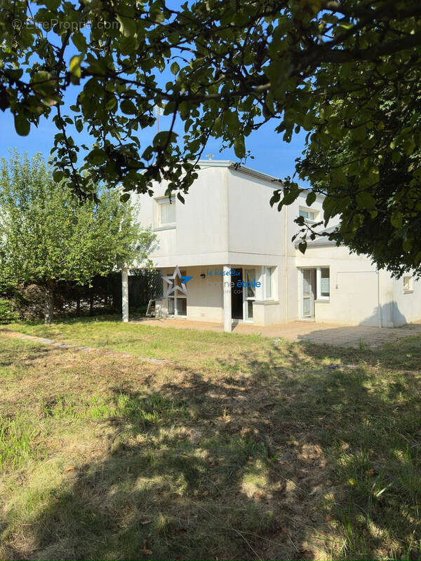 Maison à RICHEBOURG
