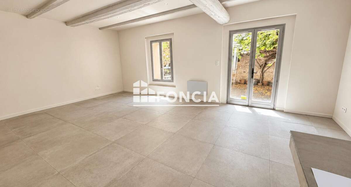 Maison à VALLAURIS