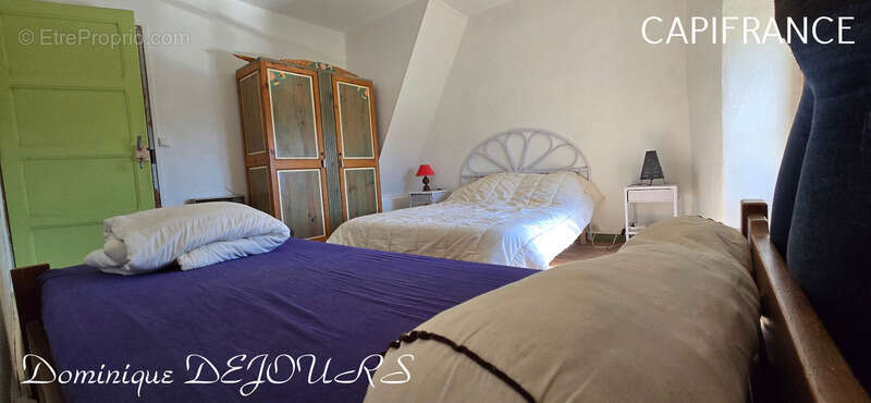 Maison à SAINT-MICHEL-DE-CHABRILLANOUX