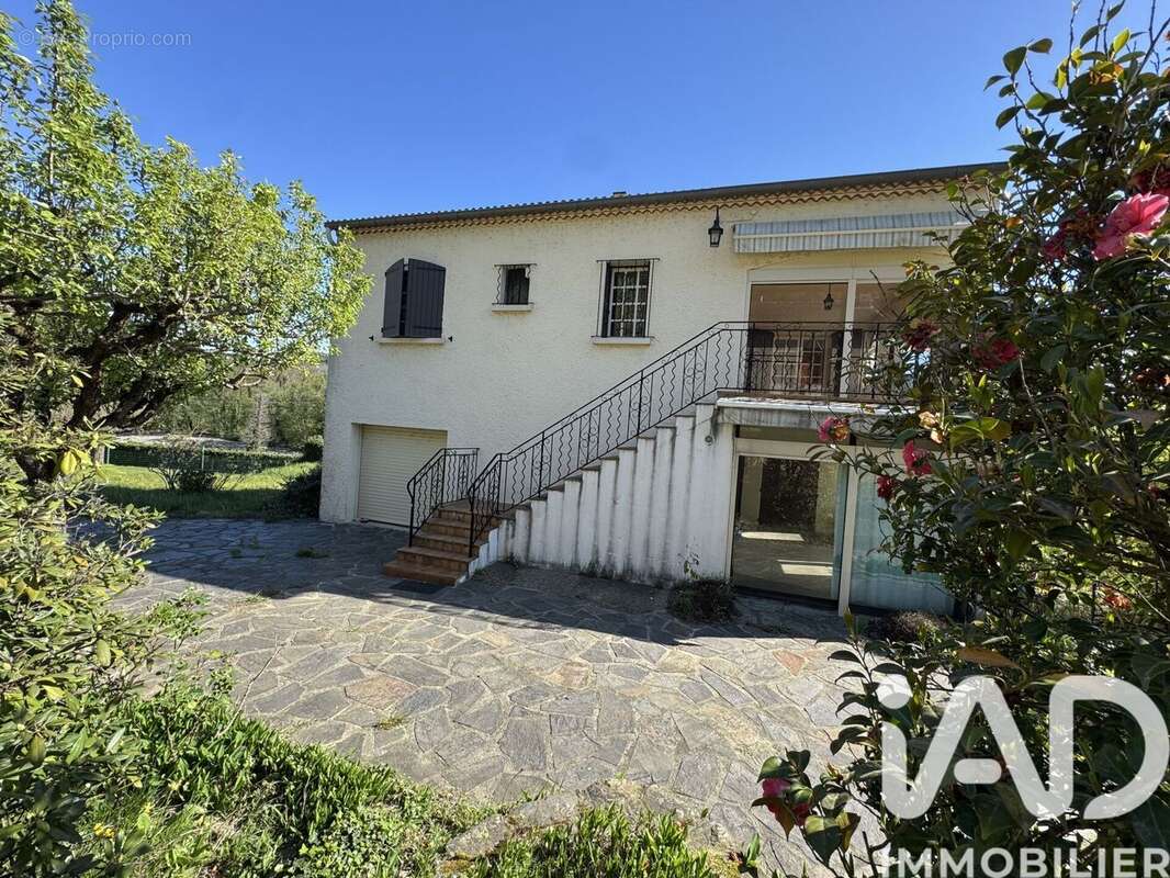 Photo 3 - Maison à CHAMBORIGAUD