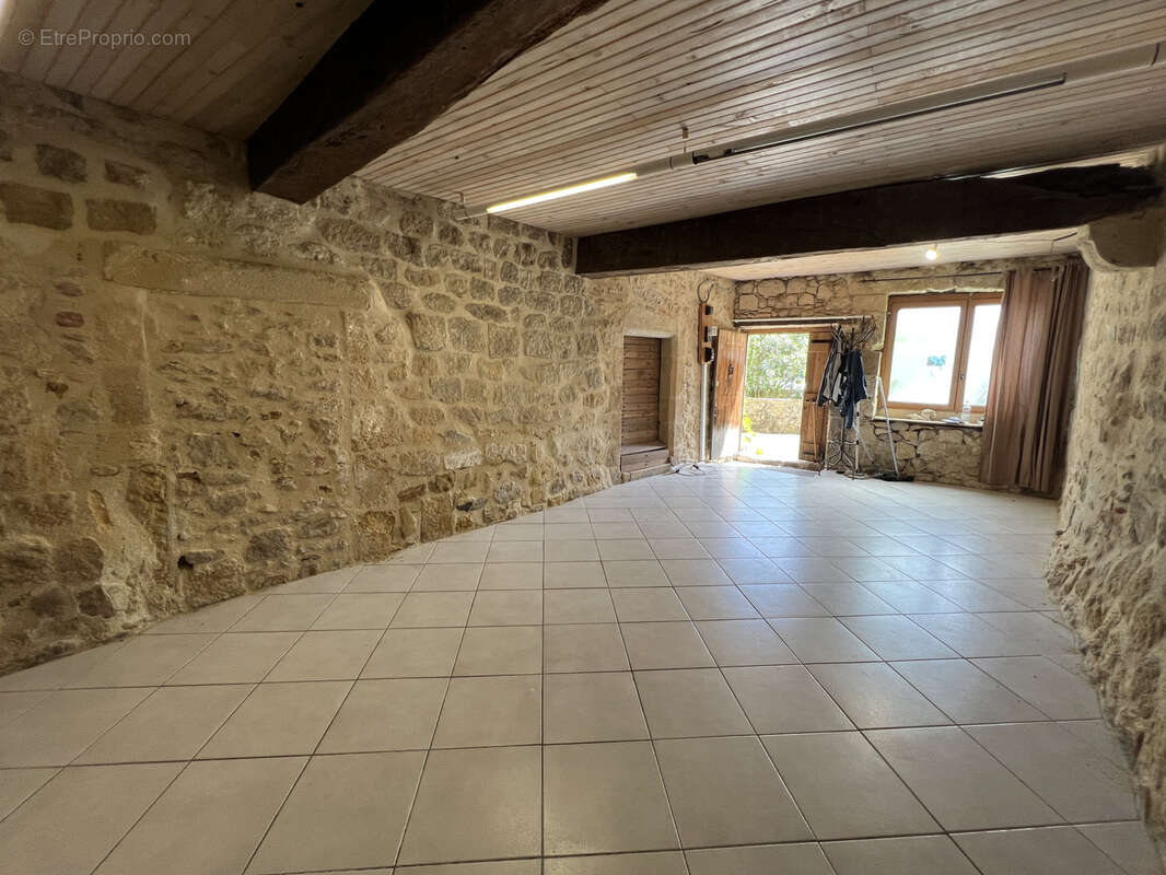 Maison à SAINT-MACAIRE