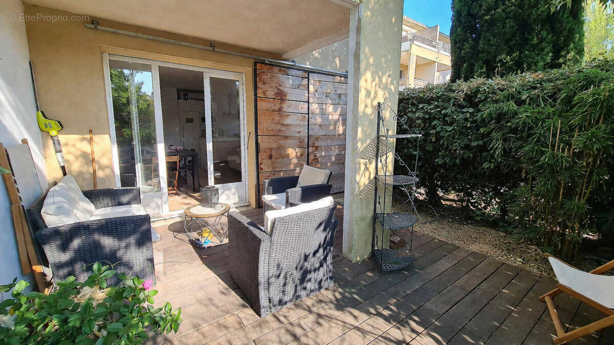 Appartement à VILLENEUVE-LES-AVIGNON