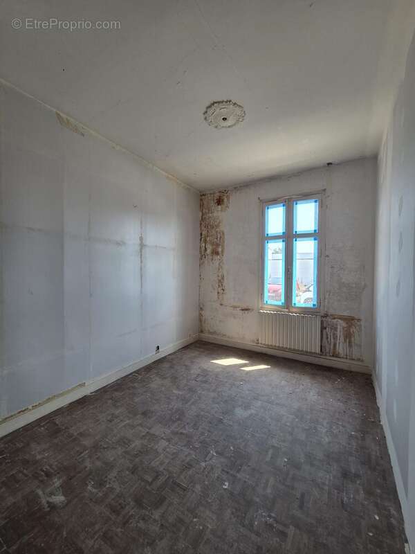 Maison 55 m² à Les Billaux  - photo 4