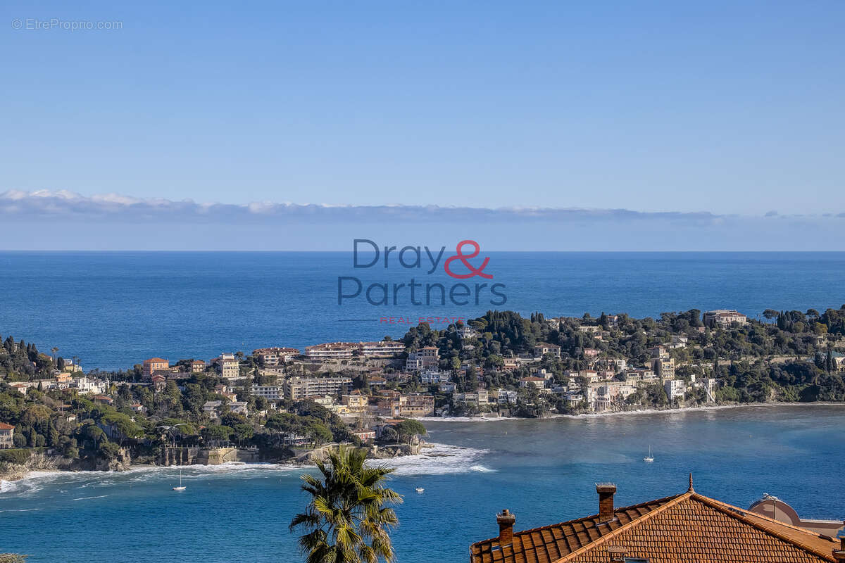 Appartement à VILLEFRANCHE-SUR-MER