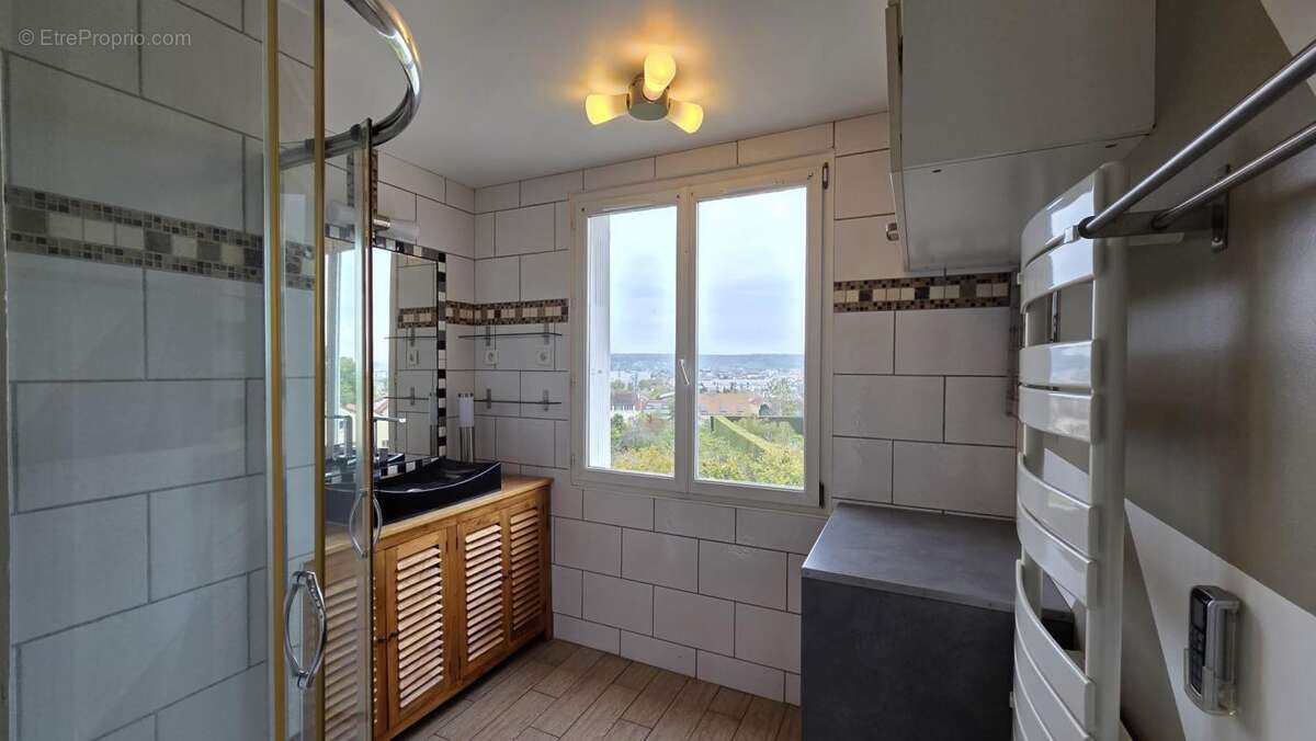 Appartement à MANTES-LA-VILLE