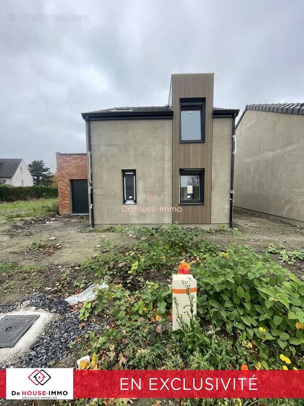 Maison à QUAROUBLE
